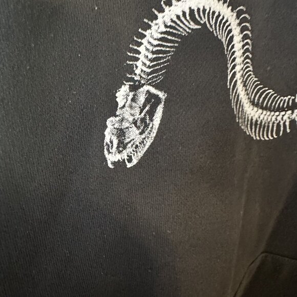 Forever 21 Men’s Black Graphic Hoodie Snake Design Large Bliss Eternal Pullover - Picture 11 of 11